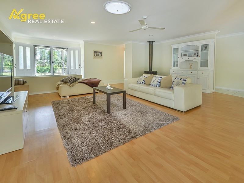 138 Relesah Drive, Ningi QLD 4511
