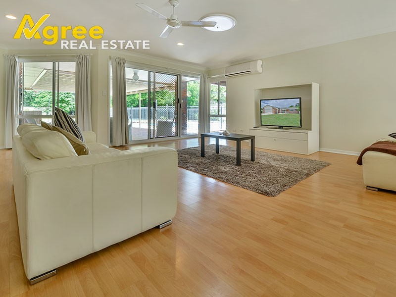 138 Relesah Drive, Ningi QLD 4511