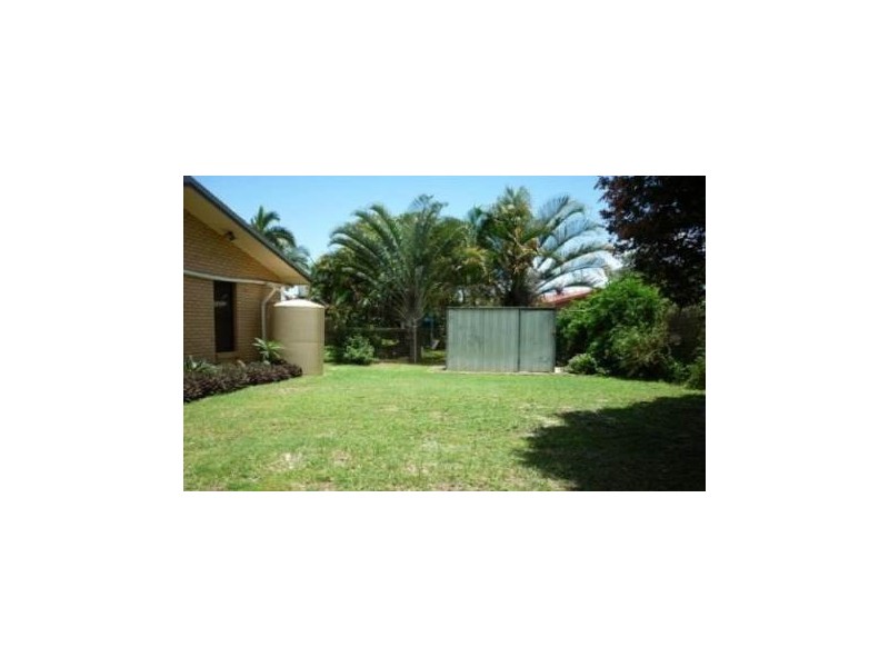Unit 1 68 James Road, Beachmere QLD 4510
