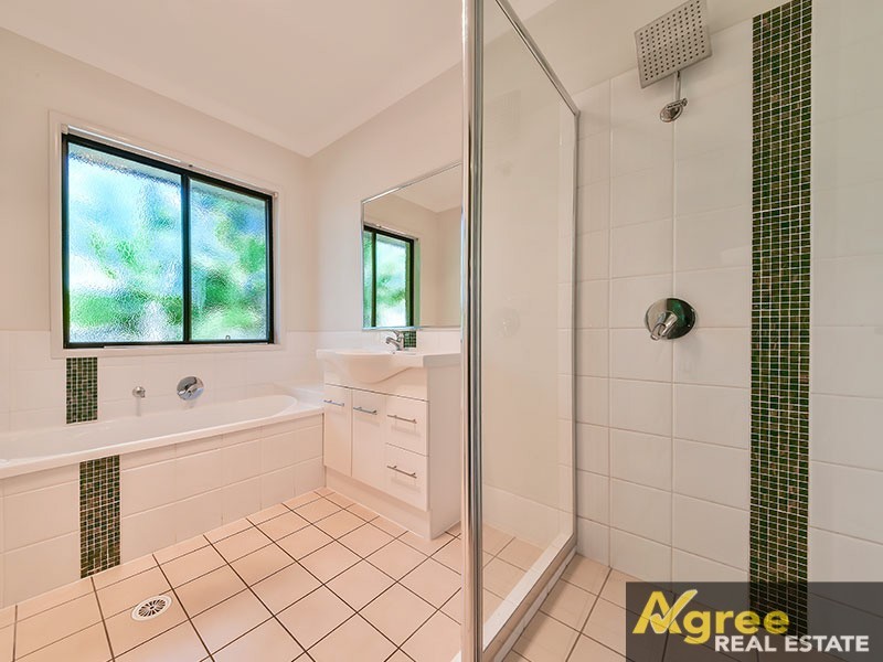 18 Cavanagh Place, Ningi QLD 4511