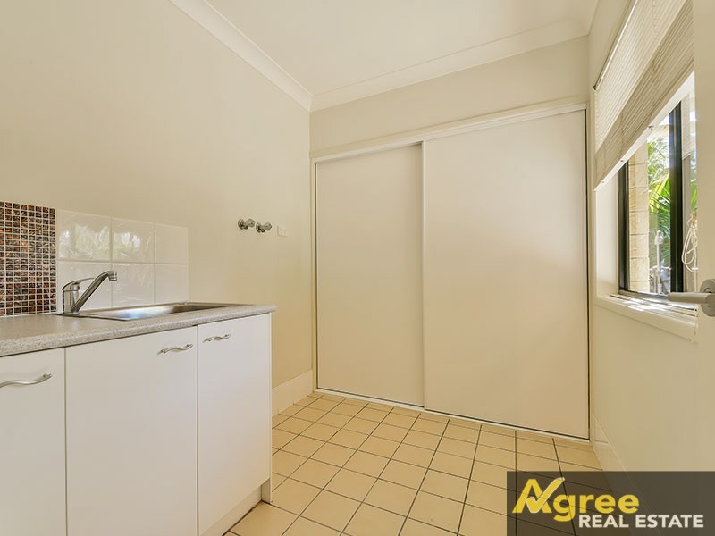 18 Cavanagh Place, Ningi QLD 4511