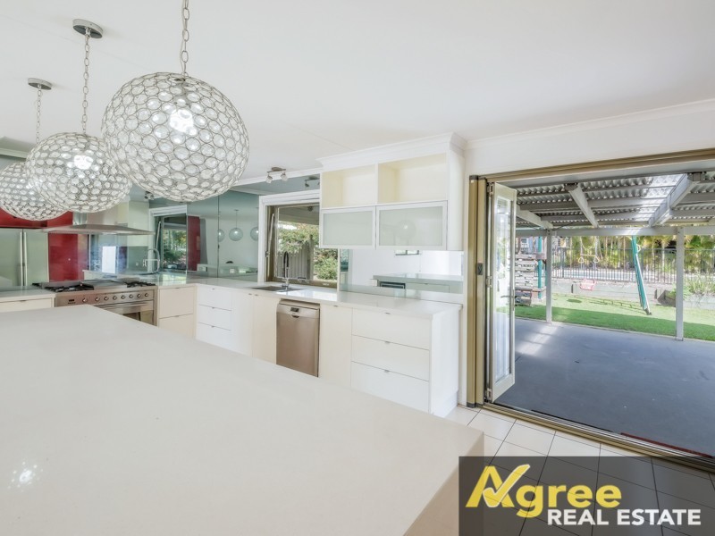 21 Sunny Court, Ningi QLD 4511