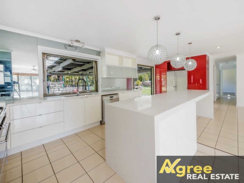 21 Sunny Court, Ningi QLD 4511