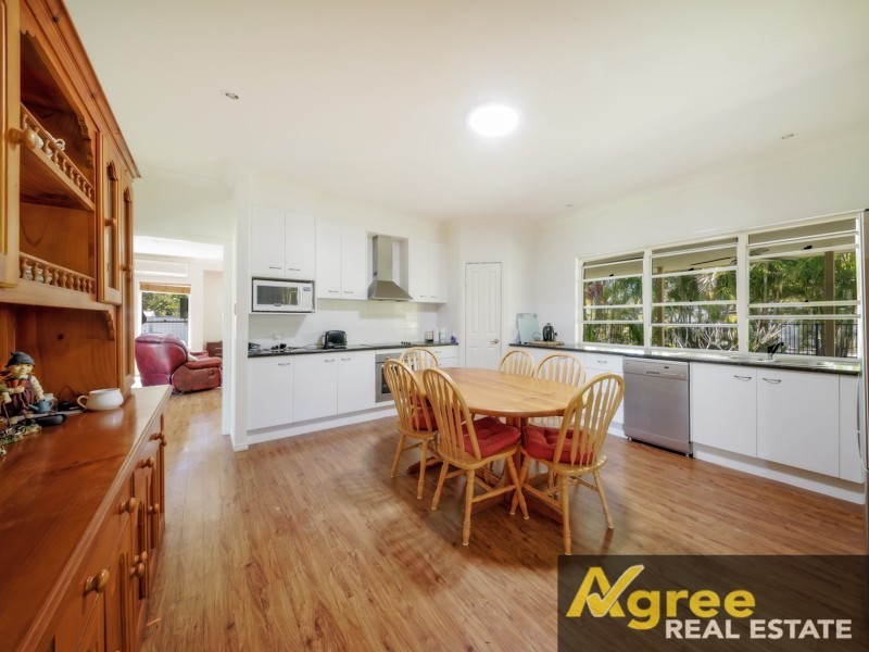 21 Sunny Court, Ningi QLD 4511
