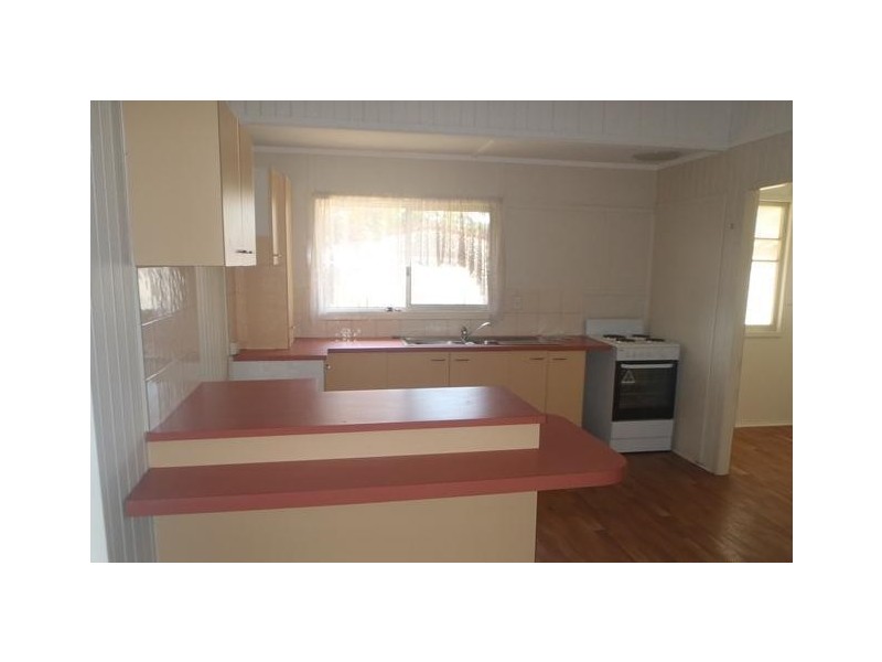 89 Biggs Avenue, Beachmere QLD 4510