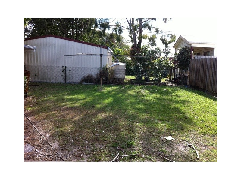 89 Biggs Avenue, Beachmere QLD 4510