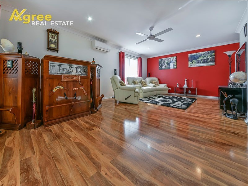 2 Yaraan Crescent, Beachmere QLD 4510