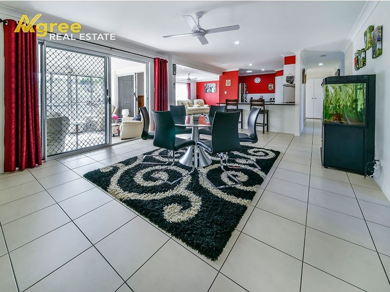 2 Yaraan Crescent, Beachmere QLD 4510