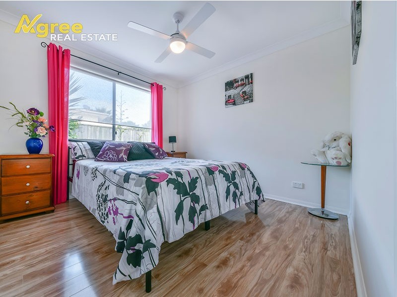 2 Yaraan Crescent, Beachmere QLD 4510