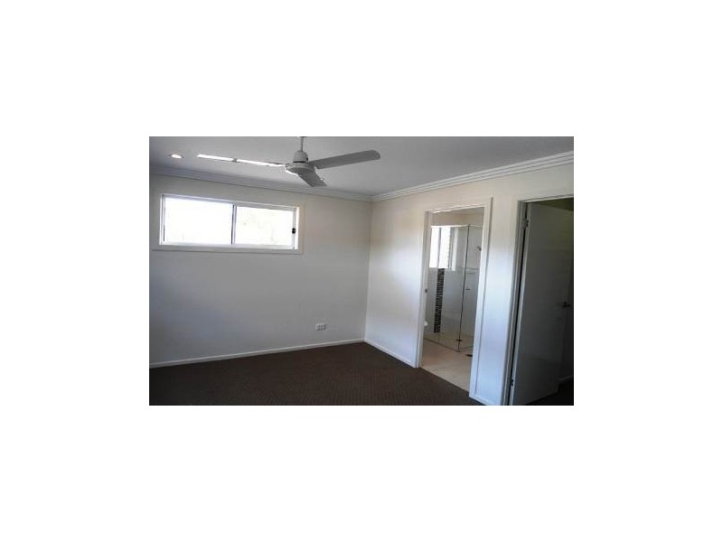 6 Sinclair Place, Ningi QLD 4511