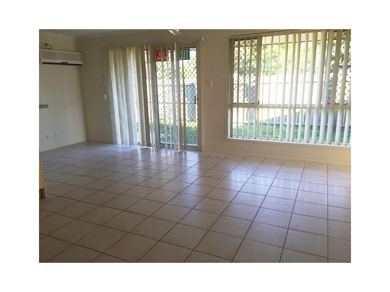 2/33 Rarity Street, Caboolture QLD 4510