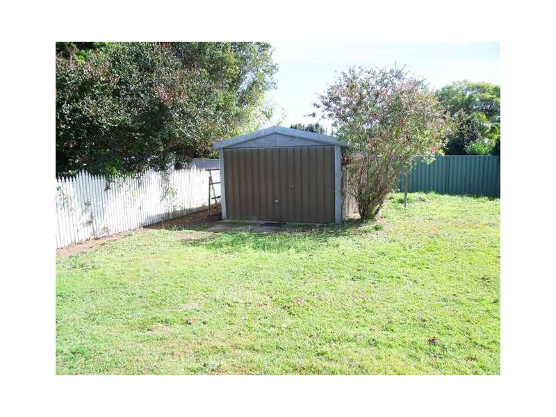 4 Hillcrest Avenue, Caboolture QLD 4510