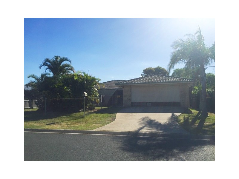 26 Columbia Drive, Beachmere QLD 4510