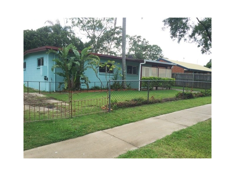 11 Patrick Street, Beachmere QLD 4510
