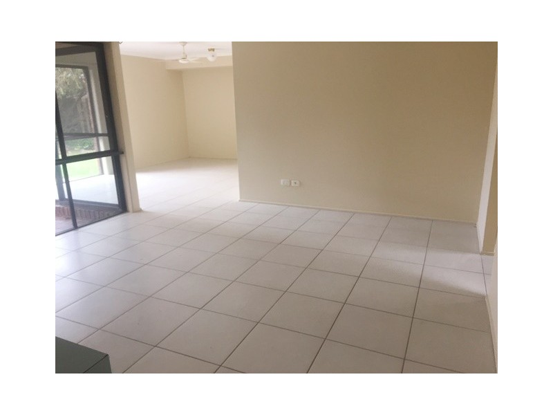 7 Phoenix Avenue, Bongaree QLD 4507