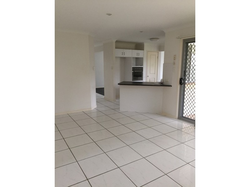 22 Grassdale Crescent, Morayfield QLD 4506