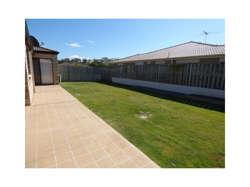 307 Bestman Road, Sandstone Point QLD 4511