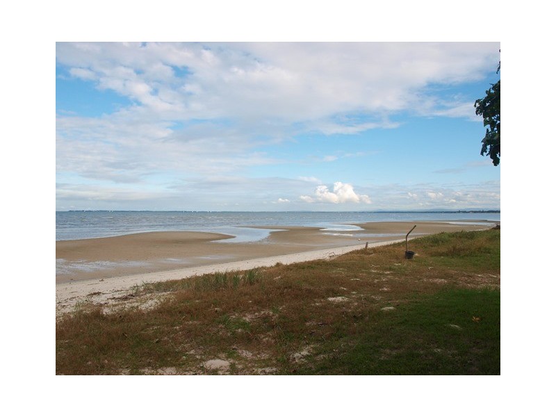 46 Bayside Drive, Beachmere QLD 4510