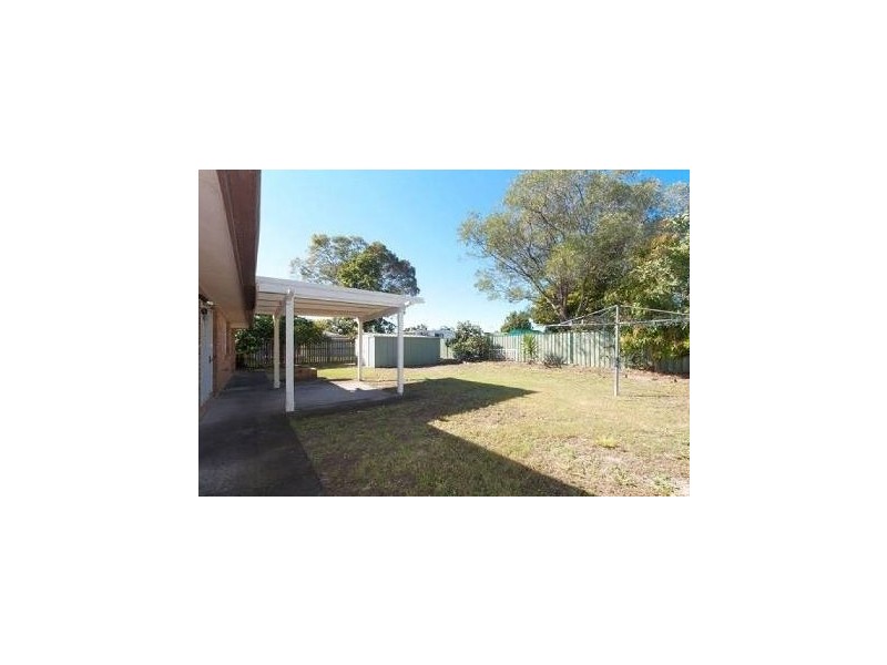 30 Patrick Street, Beachmere QLD 4510