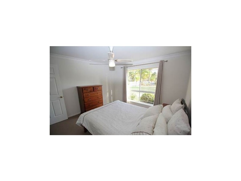 7 Snowgum Court, Ningi QLD 4511