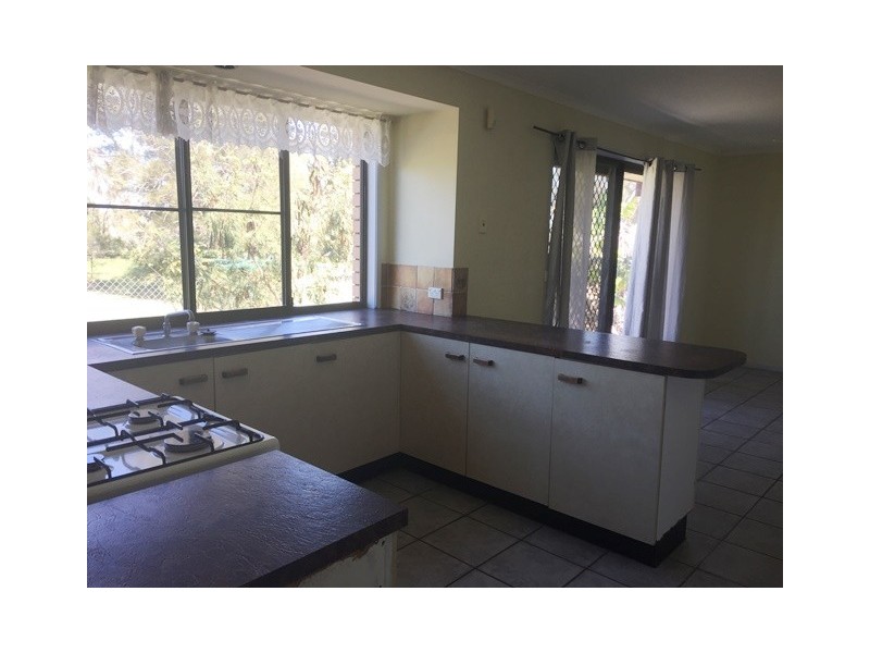 189 Bishop Road, Beachmere QLD 4510