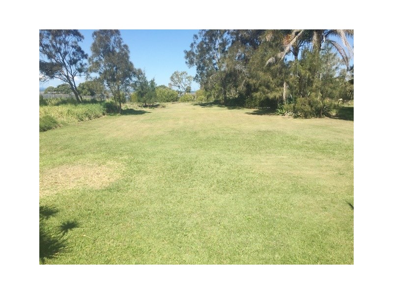 189 Bishop Road, Beachmere QLD 4510