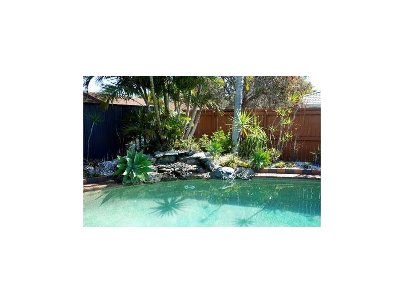 4 Violet Court, Bongaree QLD 4507