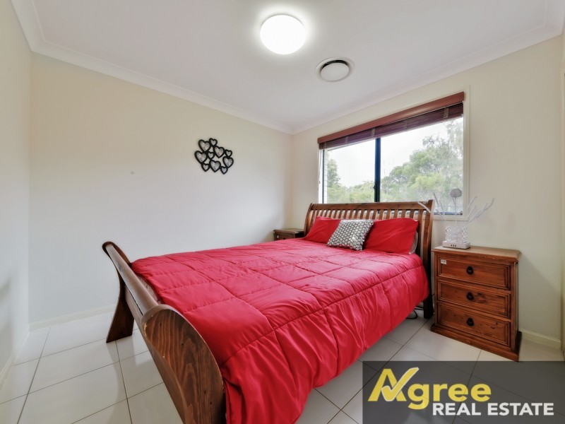 24 Gecko Place, Ningi QLD 4511