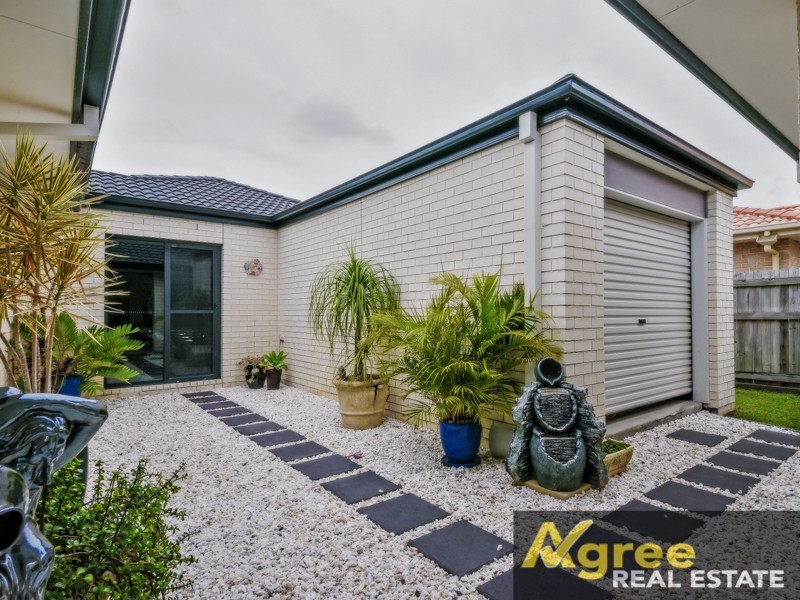 24 Gecko Place, Ningi QLD 4511