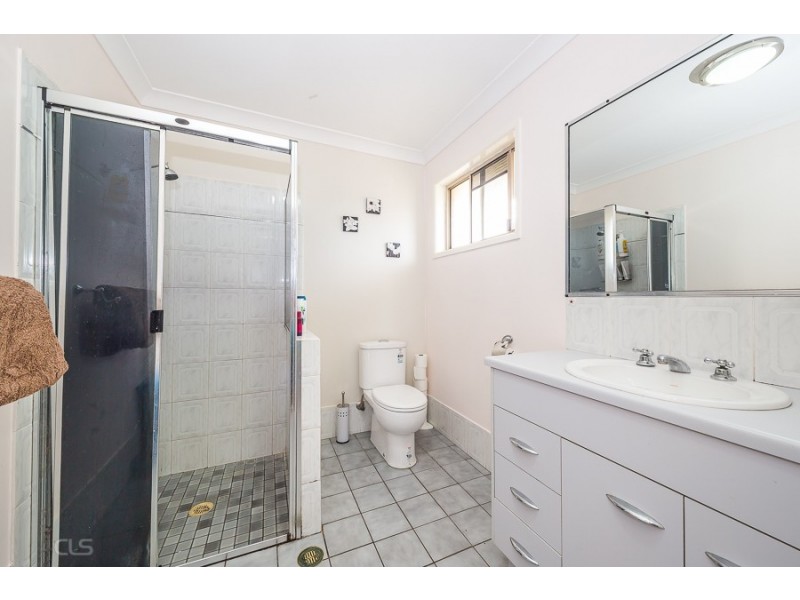 125 Relesah Drive, Ningi QLD 4511