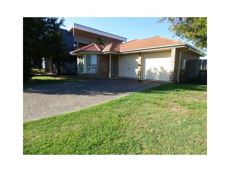 40 Columbia Drive, Beachmere QLD 4510