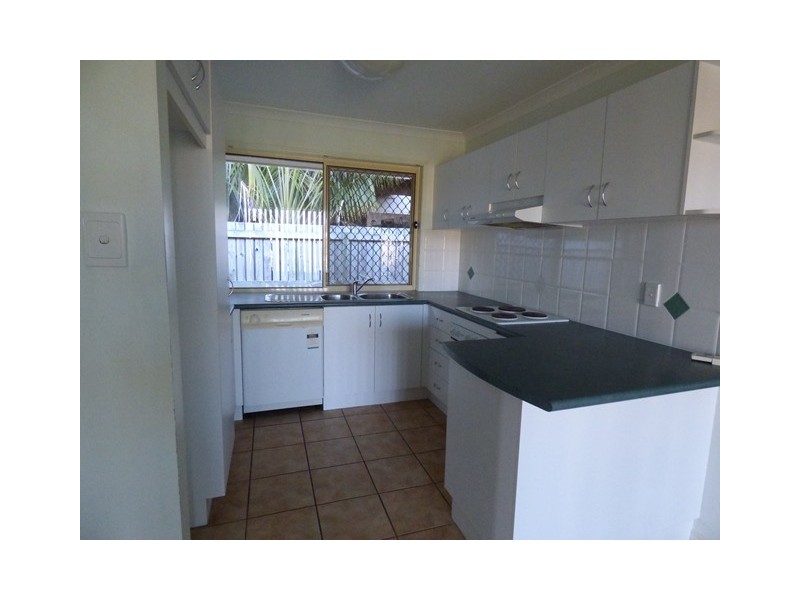 40 Columbia Drive, Beachmere QLD 4510