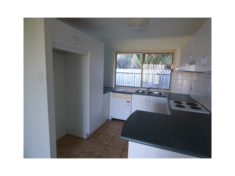 40 Columbia Drive, Beachmere QLD 4510