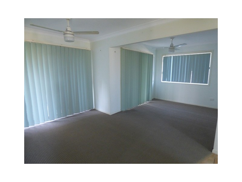 40 Columbia Drive, Beachmere QLD 4510