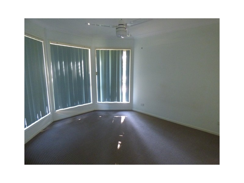 40 Columbia Drive, Beachmere QLD 4510