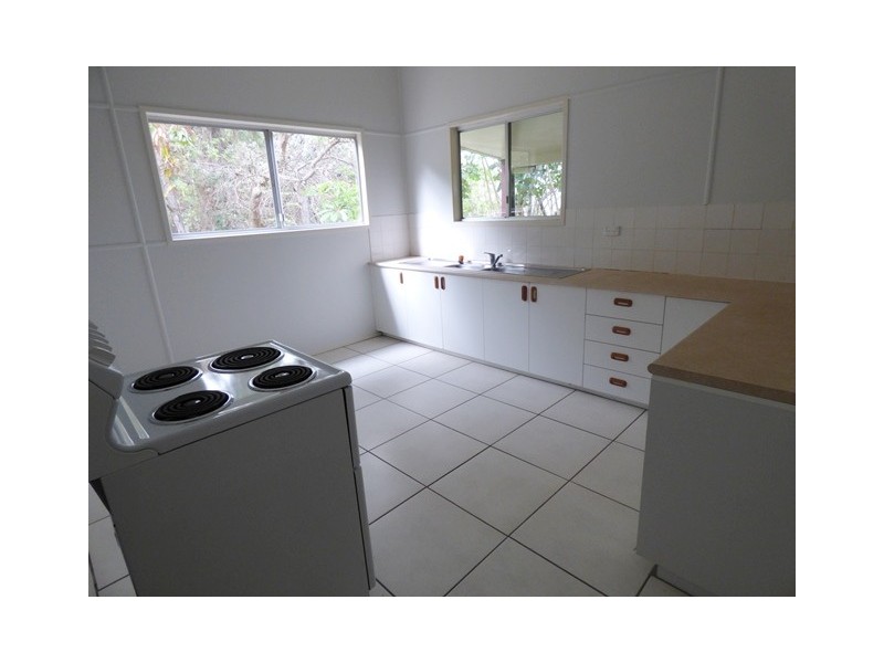 77 North Street, Woorim QLD 4507