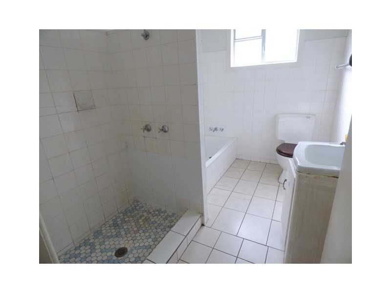 77 North Street, Woorim QLD 4507