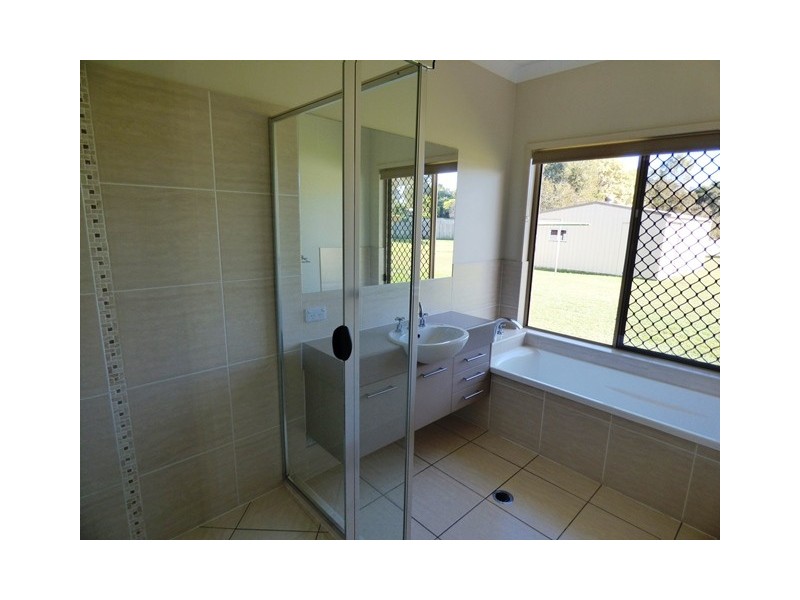 3 Wattle Grove Drive, Ningi QLD 4511