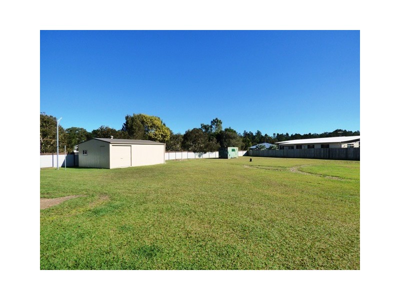 3 Wattle Grove Drive, Ningi QLD 4511