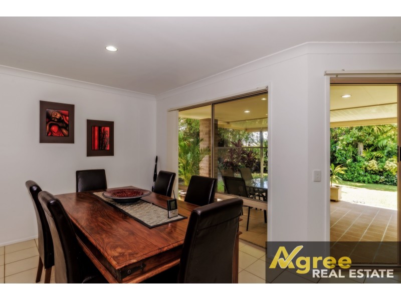 311 Bestmann Road, Sandstone Point QLD 4511