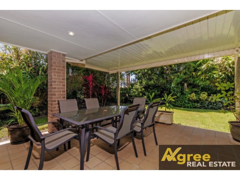 311 Bestmann Road, Sandstone Point QLD 4511
