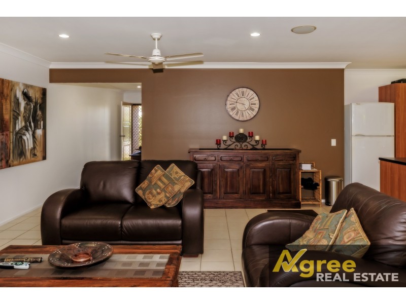 311 Bestmann Road, Sandstone Point QLD 4511