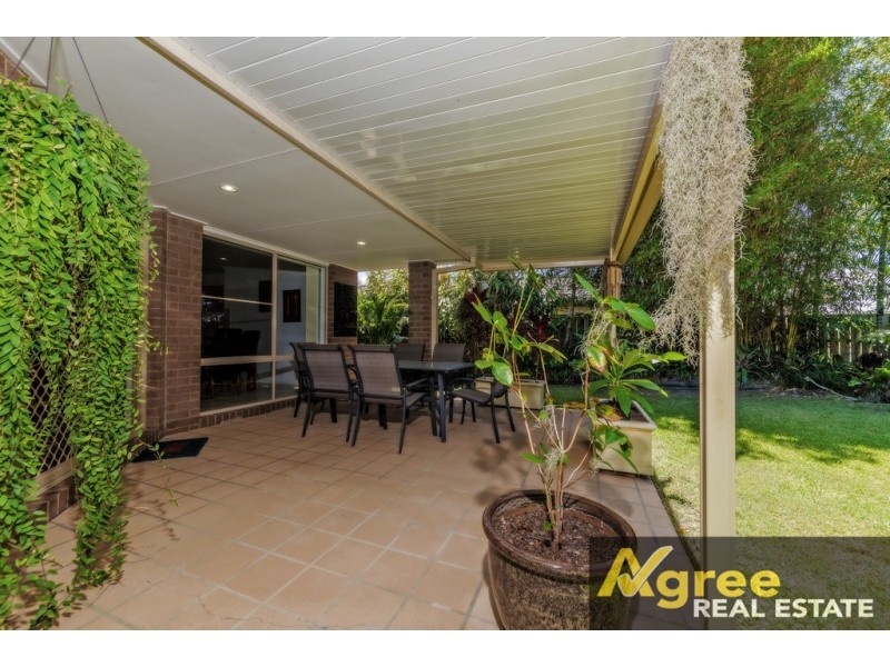 311 Bestmann Road, Sandstone Point QLD 4511