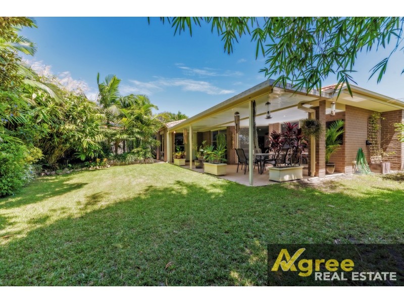 311 Bestmann Road, Sandstone Point QLD 4511