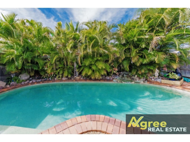 3 Trent Court, Sandstone Point QLD 4511