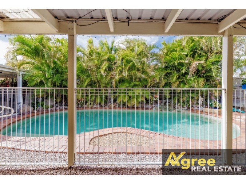 3 Trent Court, Sandstone Point QLD 4511