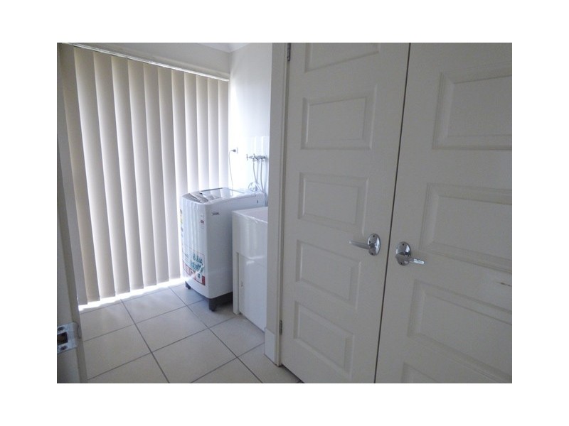 54 Sandheath Place, Ningi QLD 4511