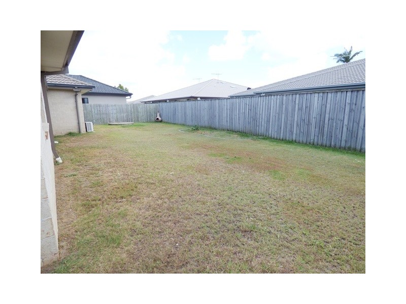 54 Sandheath Place, Ningi QLD 4511