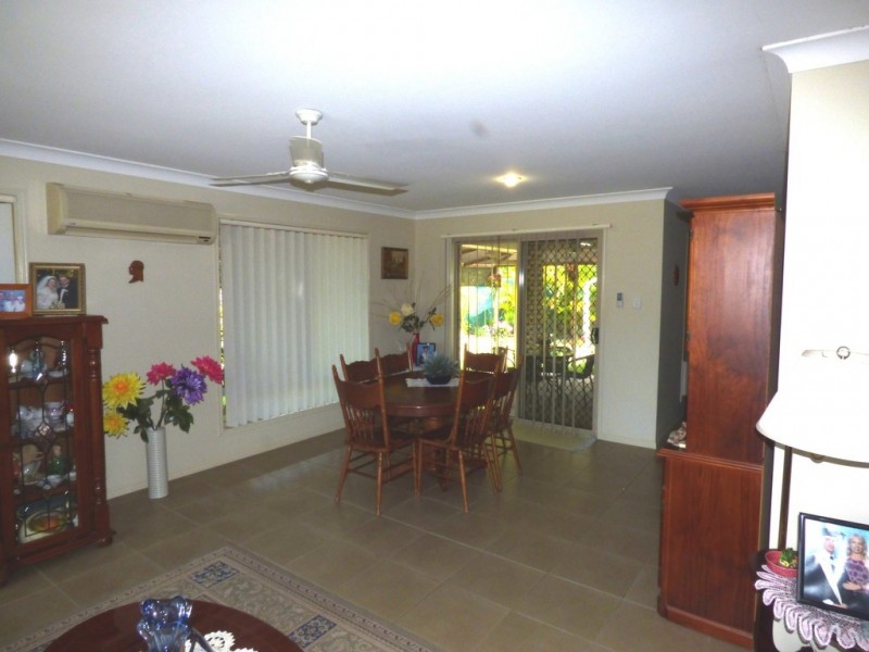 10 Honeybee Place, Ningi QLD 4511