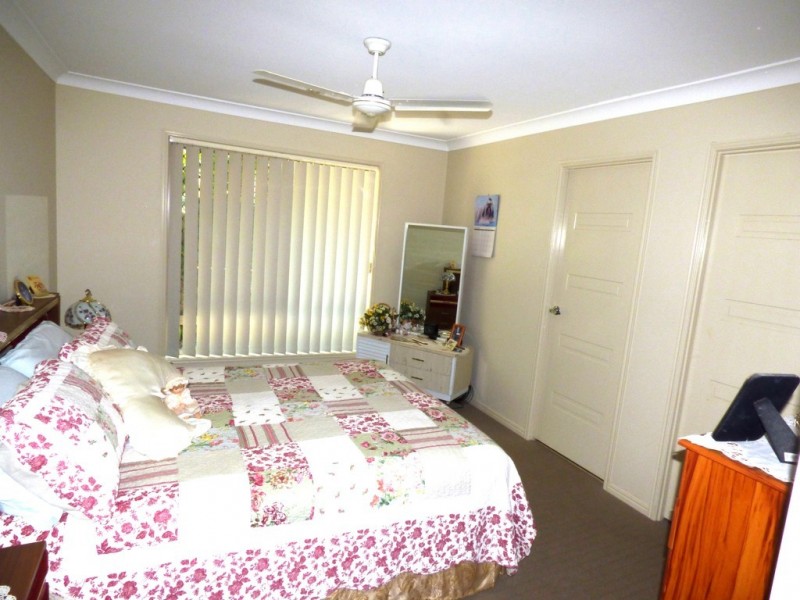 10 Honeybee Place, Ningi QLD 4511